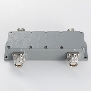2 in 2 Out 4.3-10 Female 350-6000MHz Hybrid Coupler 380-6000 MHz Low PIM 3dB Hybrid Combiner 