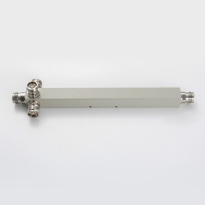  4.3-10 Female 4way 600-6000MHz 5G DAS 550-6000MHz Low PIM Reactive Power Splitter 